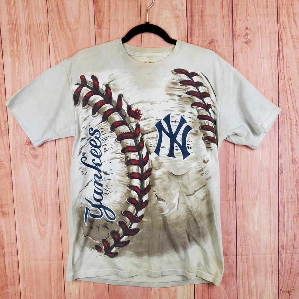 Liquid Blue New York Yankees Shirt‎ Mens Sz M Medium MLB Baseball Graphic